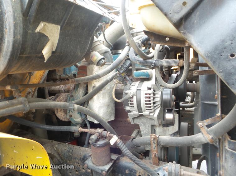 image for item DA5034 2001 International 4900 dump truck