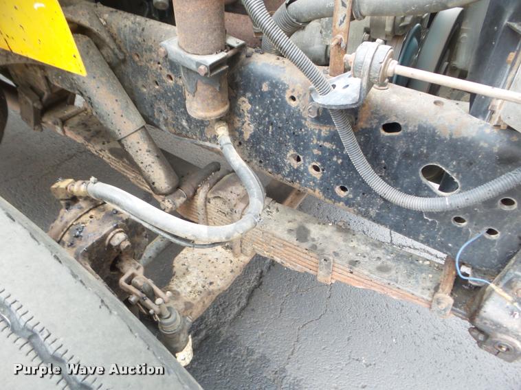 image for item DA5034 2001 International 4900 dump truck