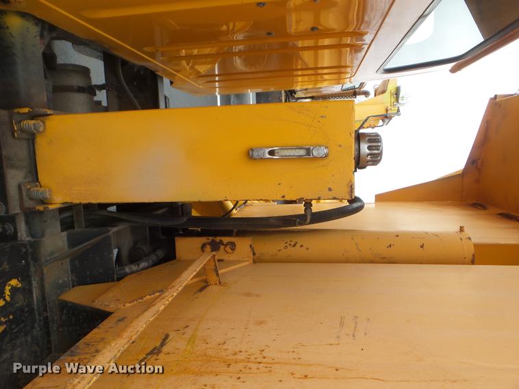 image for item DA5034 2001 International 4900 dump truck