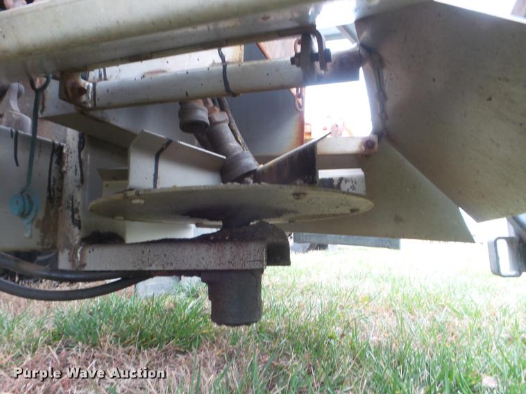 image for item DA5034 2001 International 4900 dump truck