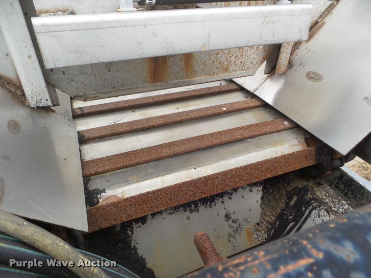 image for item DA5034 2001 International 4900 dump truck