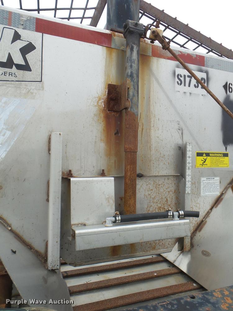 image for item DA5034 2001 International 4900 dump truck