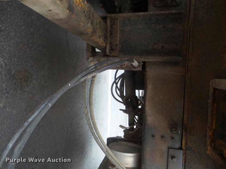 image for item DA5034 2001 International 4900 dump truck