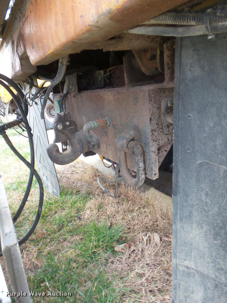 image for item DA5034 2001 International 4900 dump truck