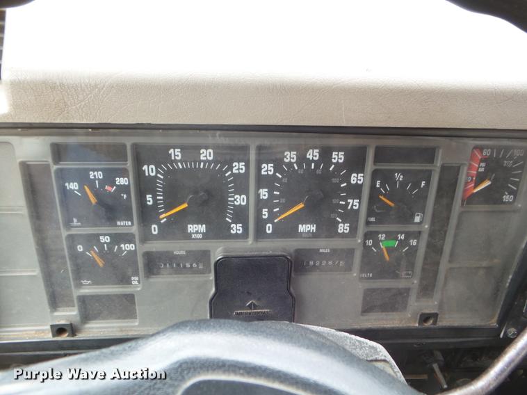 image for item DA5035 2000 International 4900 dump truck