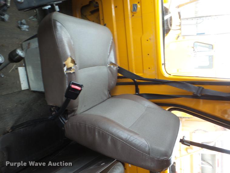 image for item DA5035 2000 International 4900 dump truck