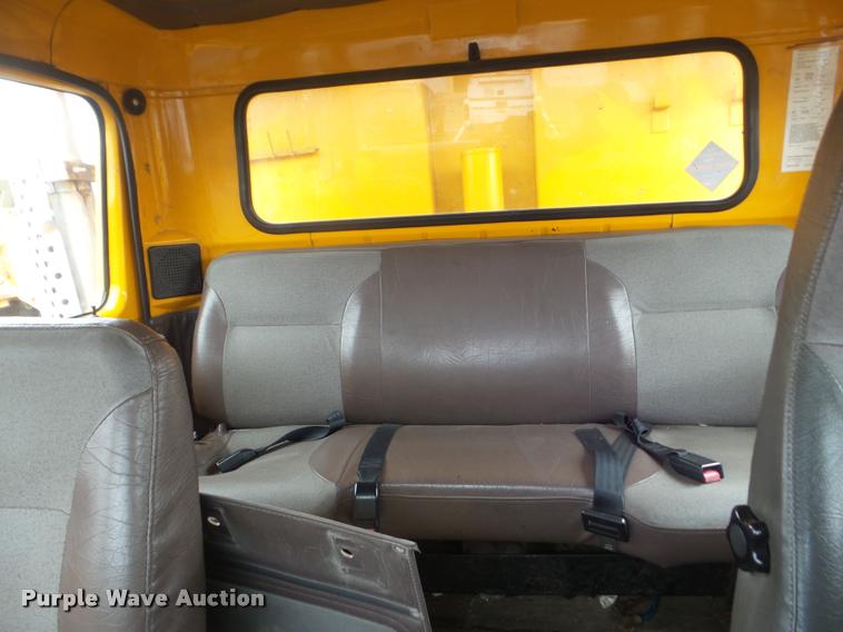 image for item DA5035 2000 International 4900 dump truck