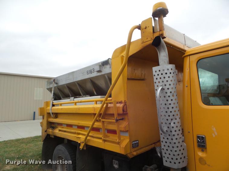 image for item DA5035 2000 International 4900 dump truck