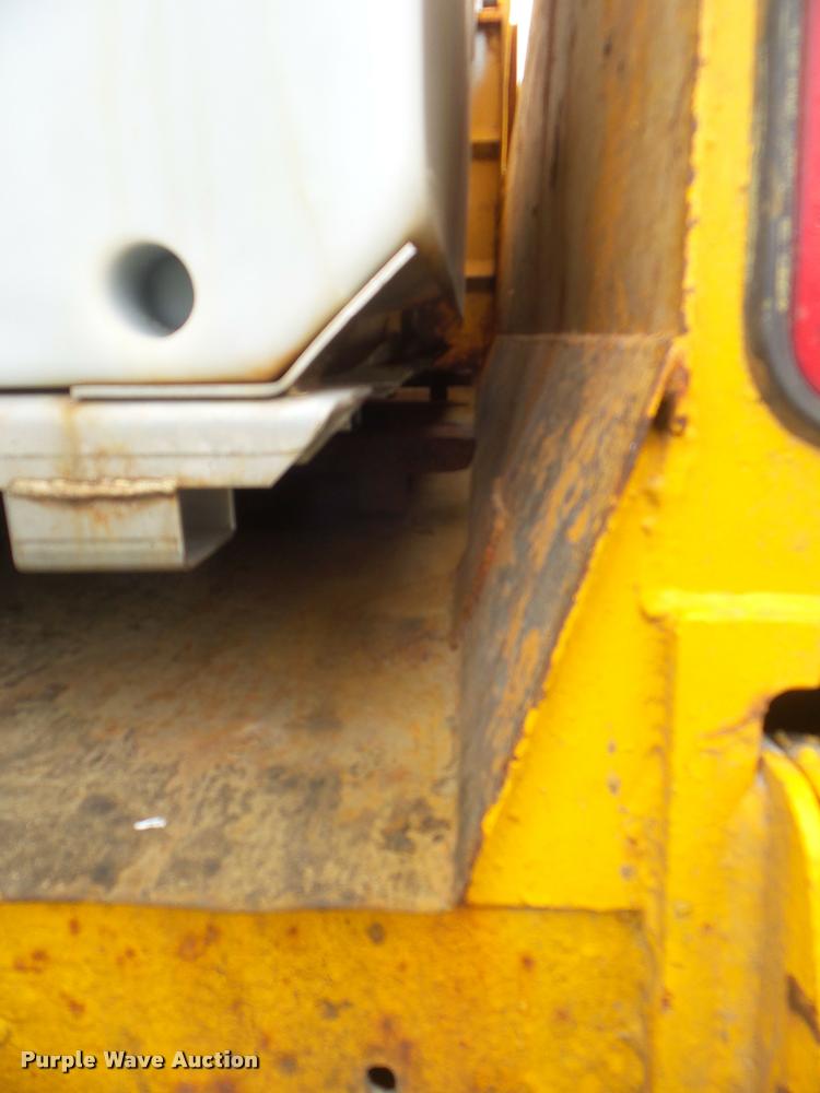 image for item DA5035 2000 International 4900 dump truck