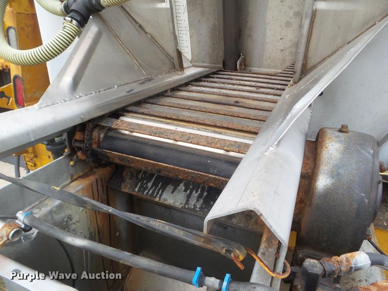 image for item DA5035 2000 International 4900 dump truck