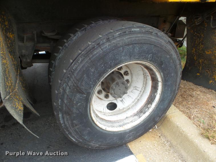 image for item DA5035 2000 International 4900 dump truck