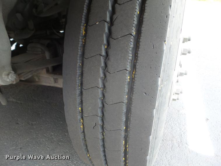 image for item DA5035 2000 International 4900 dump truck