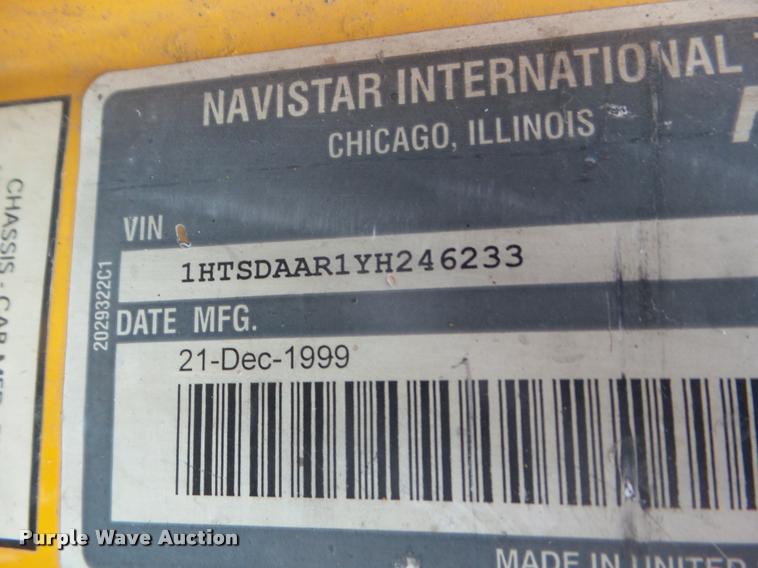 image for item DA5035 2000 International 4900 dump truck