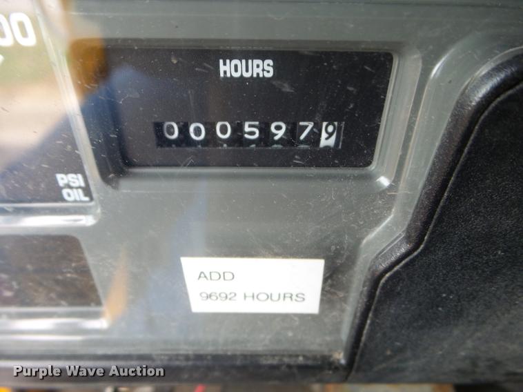 image for item DA5038 2001 International 4900 dump truck