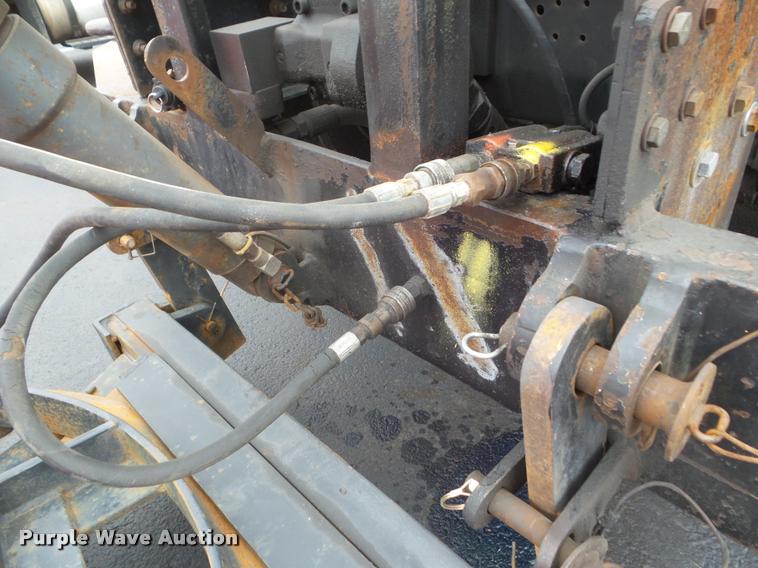 image for item DA5038 2001 International 4900 dump truck