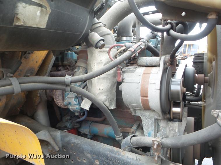 image for item DA5038 2001 International 4900 dump truck