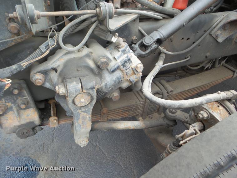 image for item DA5038 2001 International 4900 dump truck