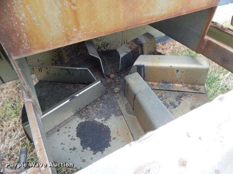 image for item DA5038 2001 International 4900 dump truck