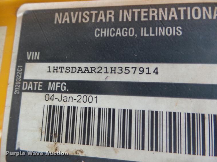 image for item DA5038 2001 International 4900 dump truck