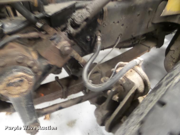 image for item DA5057 2002 International 4900 dump truck