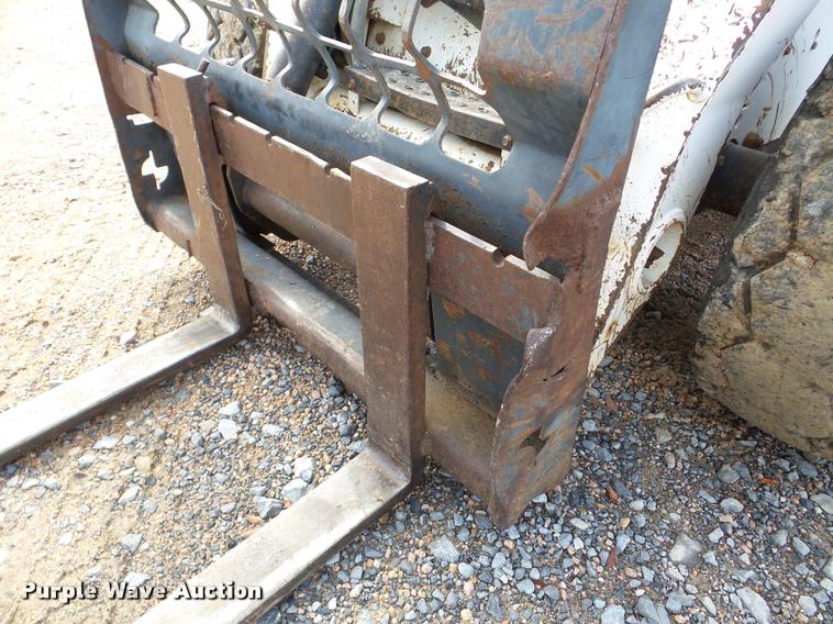 image for item DA8990 2005 Bobcat S250 skid steer