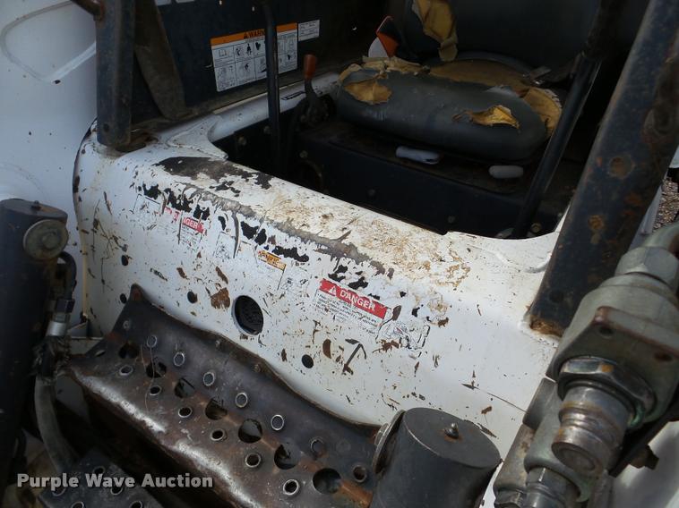 image for item DA8990 2005 Bobcat S250 skid steer