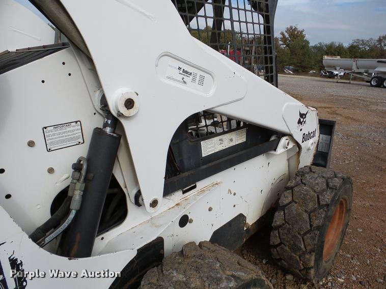 image for item DA8990 2005 Bobcat S250 skid steer