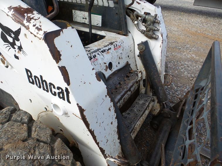 image for item DA8990 2005 Bobcat S250 skid steer