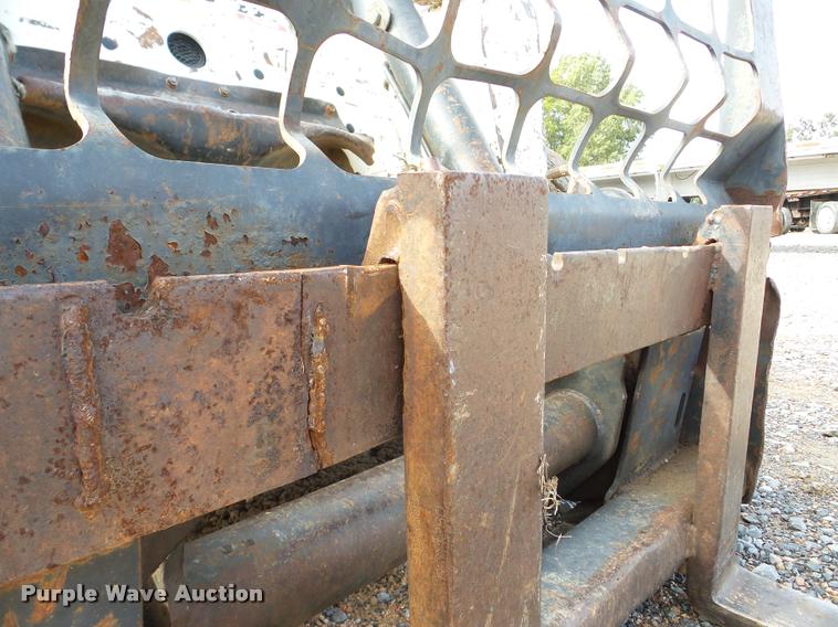 image for item DA8990 2005 Bobcat S250 skid steer