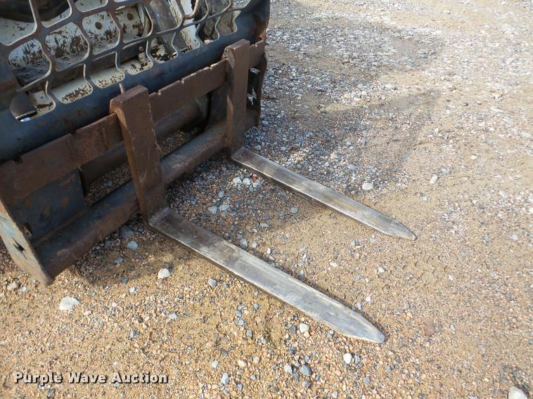 image for item DA8990 2005 Bobcat S250 skid steer