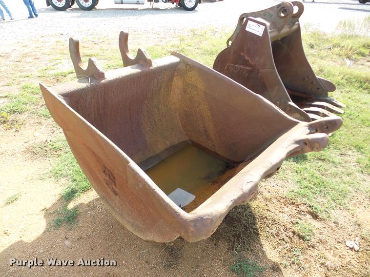 image for item DA8992 AB excavator bucket