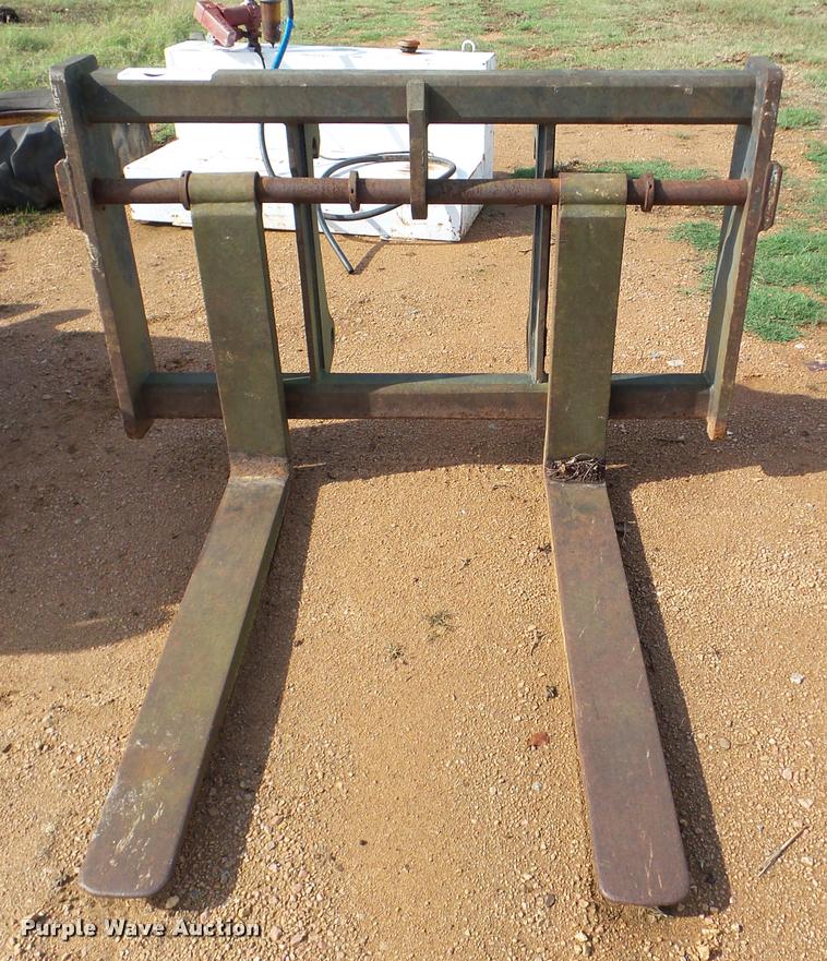 image for item DA8993 Pallet forks