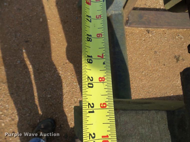 image for item DA8993 Pallet forks