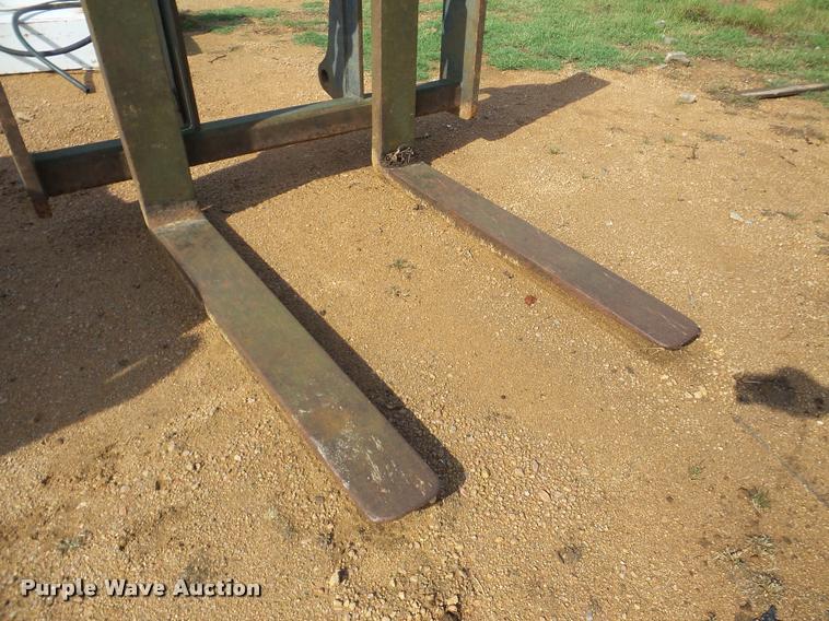 image for item DA8993 Pallet forks