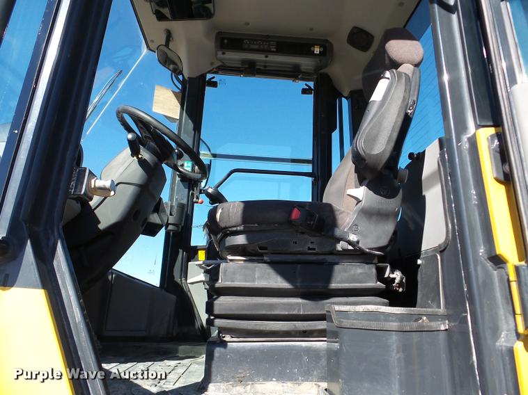 image for item DA8999 2014 Komatsu WA320-7 wheel loader