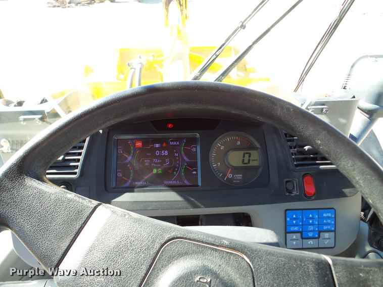 image for item DA8999 2014 Komatsu WA320-7 wheel loader