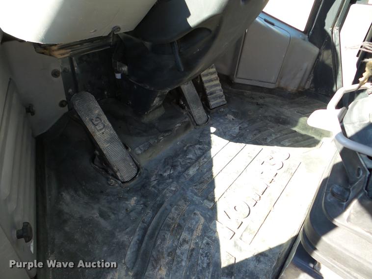 image for item DA8999 2014 Komatsu WA320-7 wheel loader