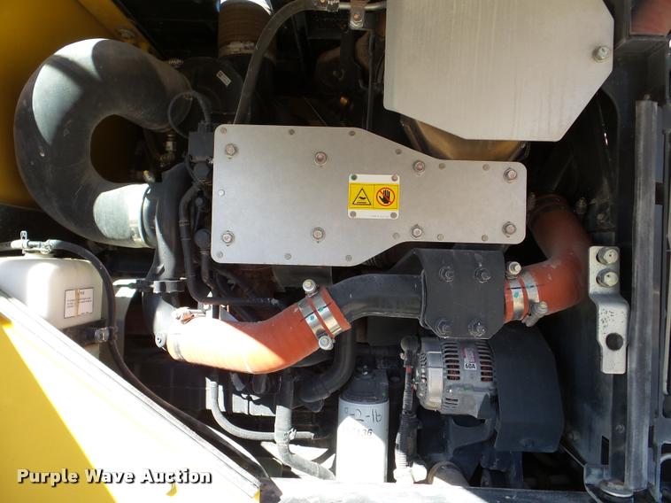 image for item DA8999 2014 Komatsu WA320-7 wheel loader