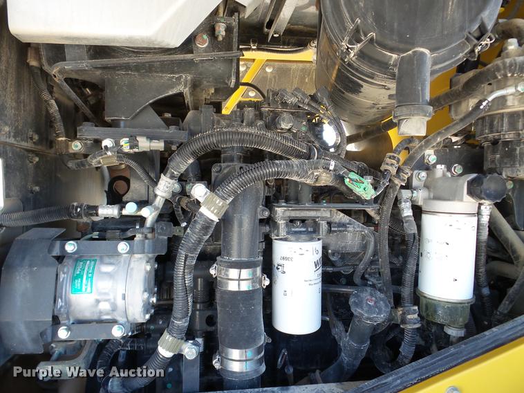 image for item DA8999 2014 Komatsu WA320-7 wheel loader