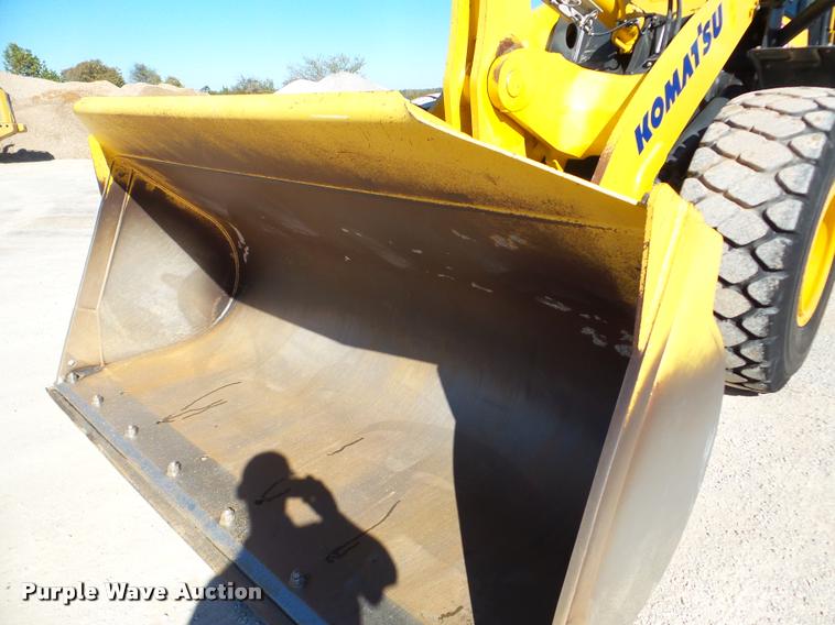 image for item DA8999 2014 Komatsu WA320-7 wheel loader