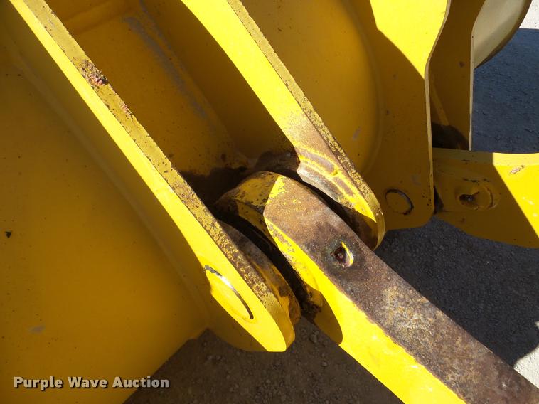 image for item DA8999 2014 Komatsu WA320-7 wheel loader