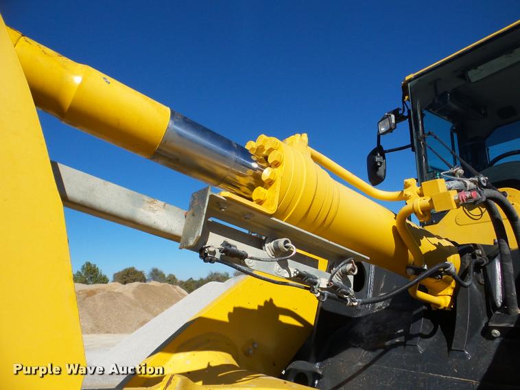 image for item DA8999 2014 Komatsu WA320-7 wheel loader