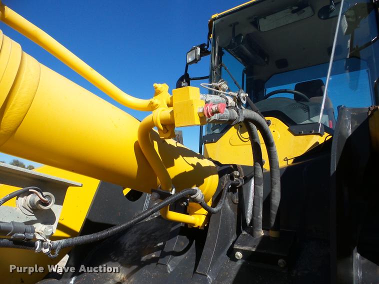 image for item DA8999 2014 Komatsu WA320-7 wheel loader