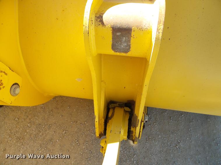 image for item DA8999 2014 Komatsu WA320-7 wheel loader