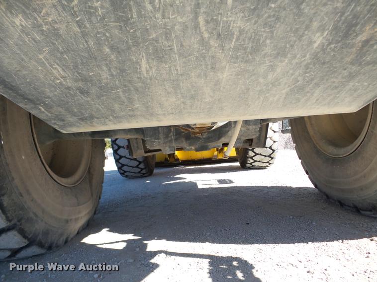 image for item DA8999 2014 Komatsu WA320-7 wheel loader