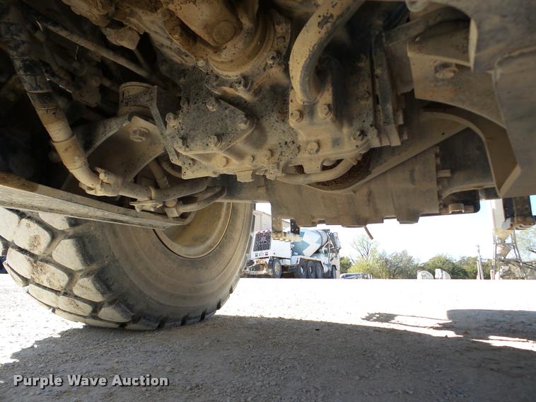 image for item DA8999 2014 Komatsu WA320-7 wheel loader