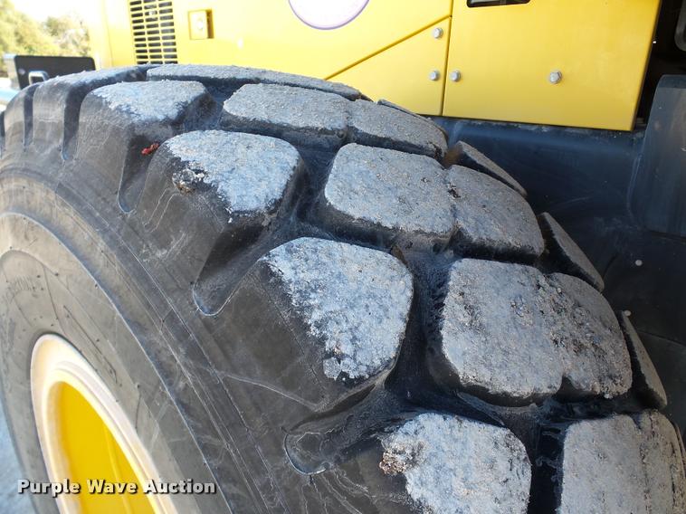 image for item DA8999 2014 Komatsu WA320-7 wheel loader