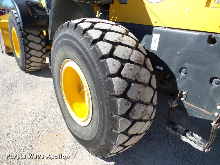 image for item DA8999 2014 Komatsu WA320-7 wheel loader