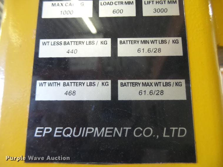 image for item DA9261 Big Joe M-22 forklift