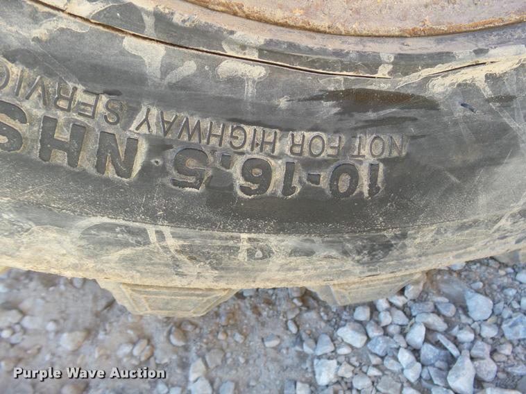 image for item DB1751 1999 Mustang 2050 skid steer